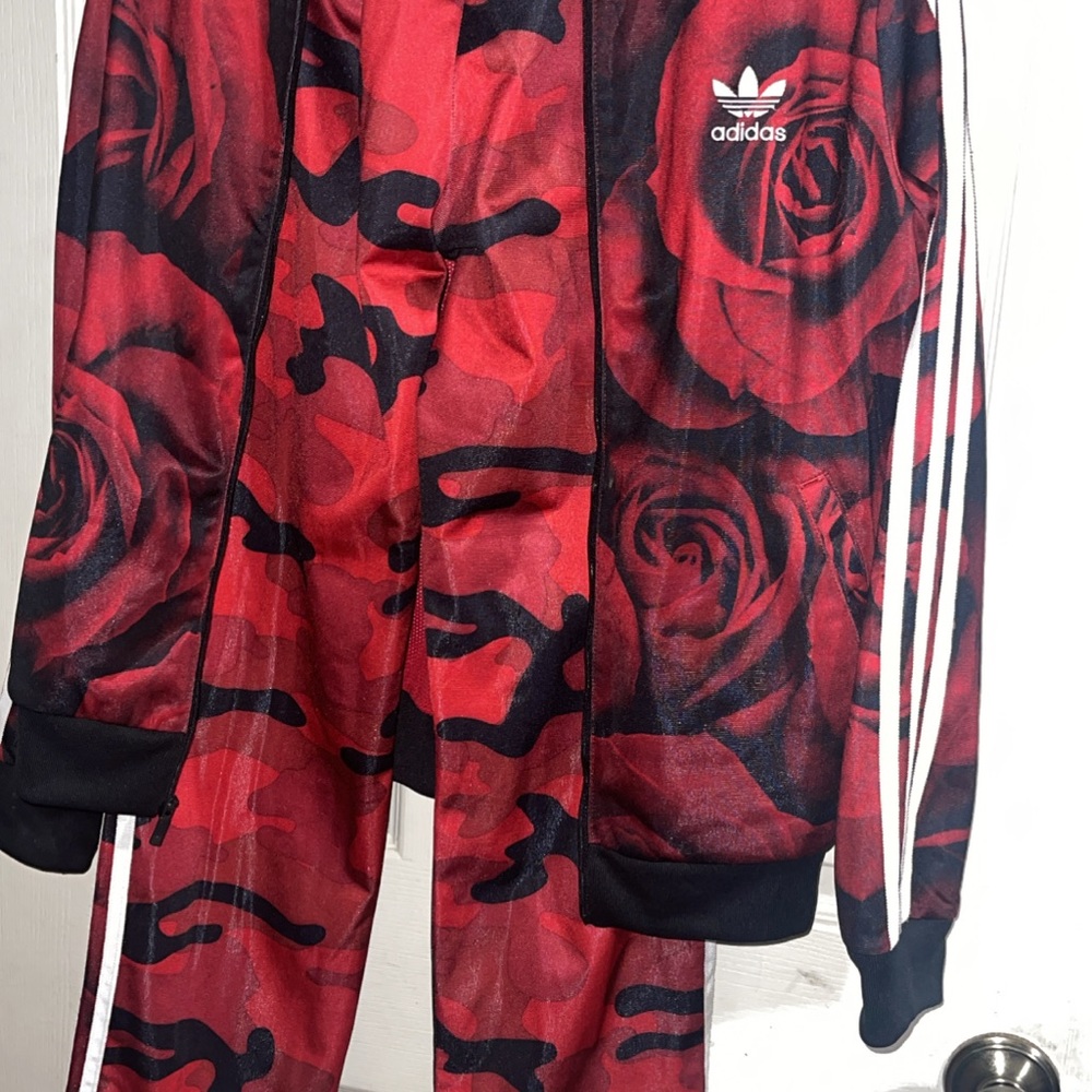 Original adidas Rose print super star jogging suit